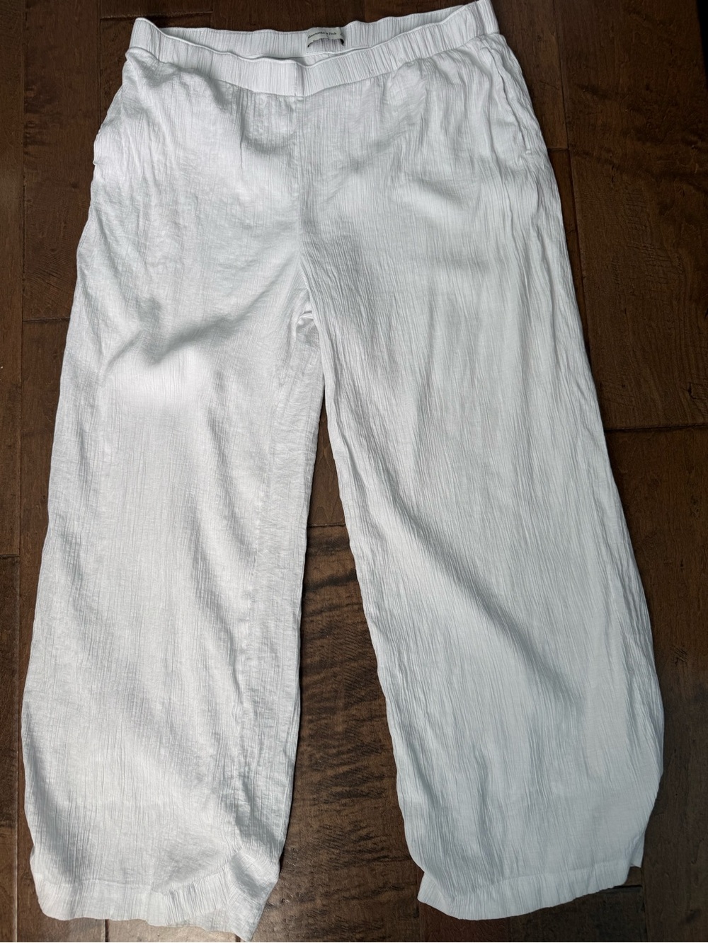 Abercrombie & Fitch White Wide-Leg Textured Pull-On Pants